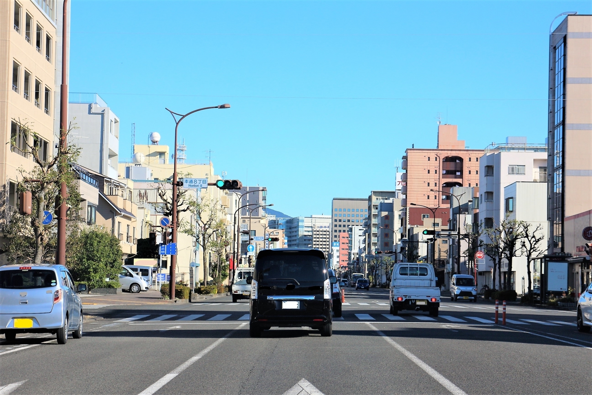 自動車通勤のイメージ